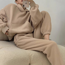 Load image into Gallery viewer, FELICITY